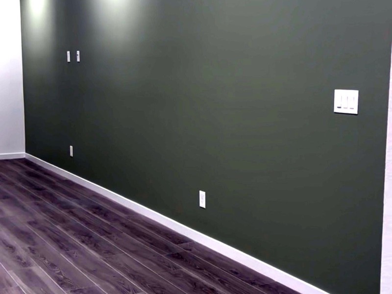 Interior accent wall paint, Las Vegas home, clean and even finish